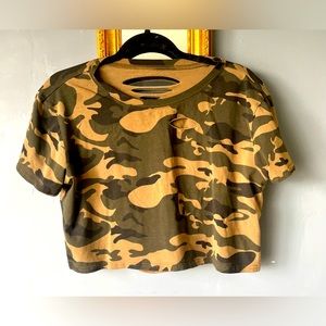 Camouflage crop top